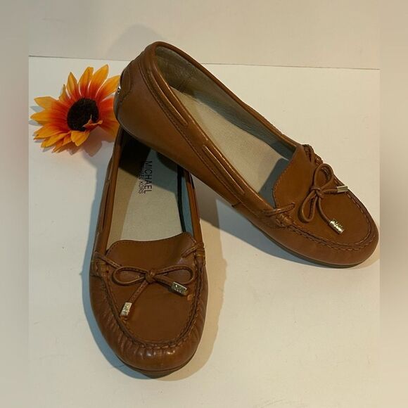 Michael Kors Brown Leather Loafers Size 7 - Picture 4 of 11